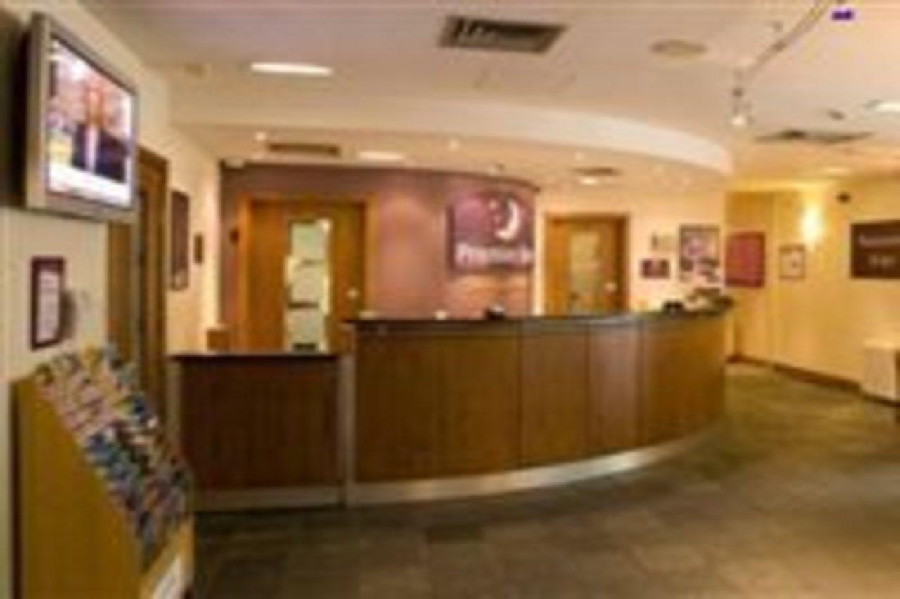 Premier Inn London Wembley Park Exterior foto